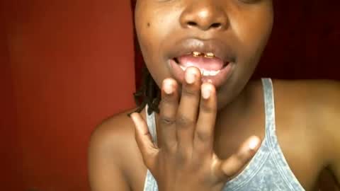 Snapshot of prettybabe02 chatting on 01-23-25, 08:24 SaraCattra online show from 01-23-25, 08:24