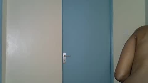 Snapshot of prettybabe02 chatting on 10-10-25, 09:58 SaraCattra online show from 10-10-25, 09:58