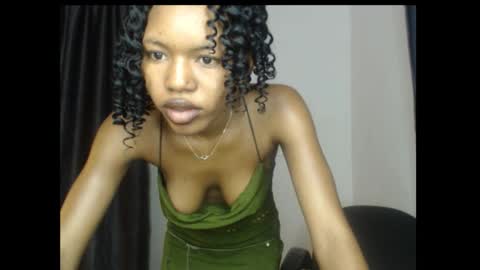 Snapshot of prettybaby6 chatting on 03-08-26, 02:15 helen online show from 03-08-26, 02:15