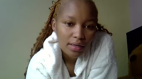 Snapshot of prettybamb chatting on 03-27-26, 06:08 prettybamb online show from 03-27-26, 06:08