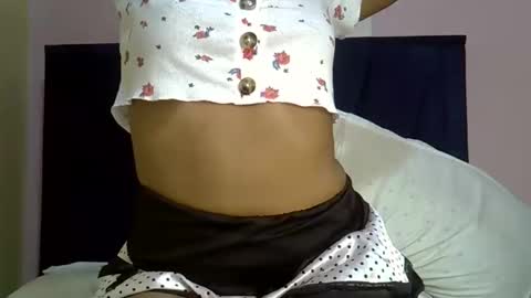 Snapshot of prettybamb chatting on 03-31-26, 07:58 prettybamb online show from 03-31-26, 07:58