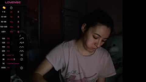 Snapshot of prettybella_7 chatting on 12-17-24, 04:45 Bella online show from 12-17-24, 04:45