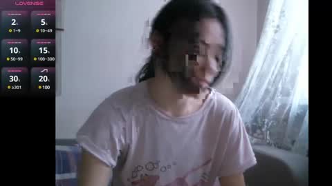 Snapshot of prettybella_7 chatting on 12-22-24, 05:56 Bella online show from 12-22-24, 05:56