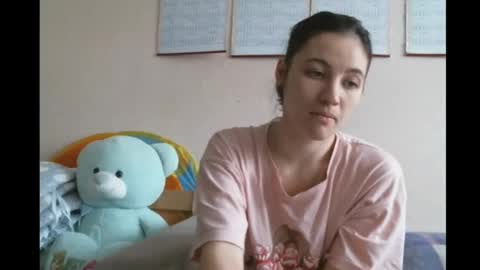 Snapshot of prettybella_7 chatting on 02-11-25, 09:31 Bella online show from 02-11-25, 09:31