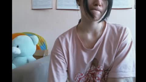 Snapshot of prettybella_7 chatting on 02-17-25, 10:40 Bella online show from 02-17-25, 10:40