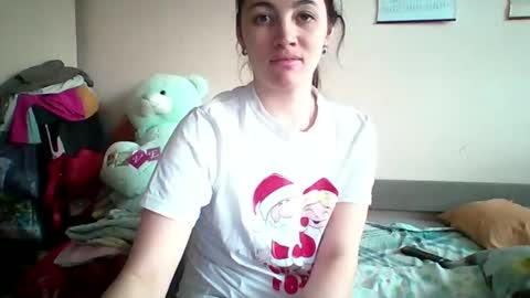 Bella online show from 04-27-26, 08:34