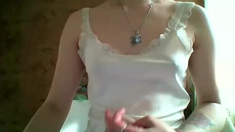 Bella online show from 05-24-26, 04:28