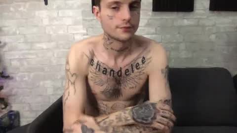 Snapshot of prettyboyszn chatting on 12-21-24, 02:52 pretty boy online show from 12-21-24, 02:52