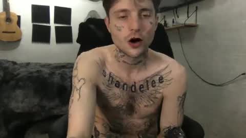 Snapshot of prettyboyszn chatting on 12-30-24, 07:59 pretty boy online show from 12-30-24, 07:59