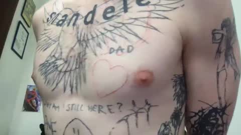 Snapshot of prettyboyszn chatting on 09-20-25, 05:08 pretty boy online show from 09-20-25, 05:08