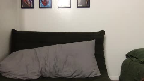 Snapshot of prettyboyszn chatting on 10-04-25, 03:37 pretty boy online show from 10-04-25, 03:37