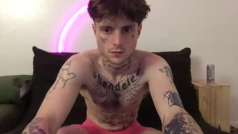 Snapshot of prettyboyszn chatting on 10-20-25, 02:23 pretty boy online show from 10-20-25, 02:23