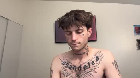 Snapshot of prettyboyszn chatting on 02-12-26, 05:46 pretty boy online show from 02-12-26, 05:46