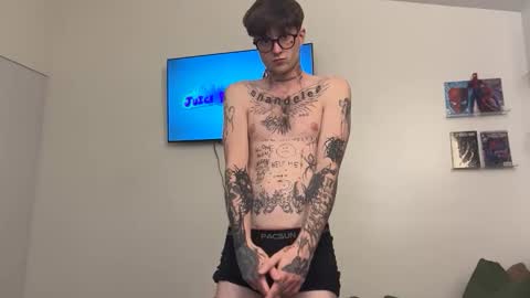 Snapshot of prettyboyszn chatting on 03-06-26, 03:25 pretty boy online show from 03-06-26, 03:25