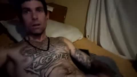 Snapshot of prettyboytatted69 chatting on 01-13-25, 04:39 Prettyslangin69 FYPM online show from 01-13-25, 04:39