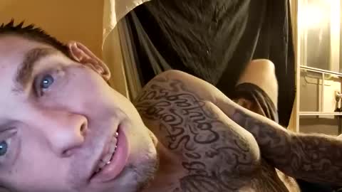 Snapshot of prettyboytatted69 chatting on 02-07-25, 04:16 Prettyslangin69 FYPM online show from 02-07-25, 04:16