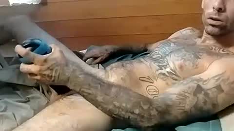 Snapshot of prettyboytatted69 chatting on 09-23-25, 06:00 Prettyslangin69 FYPM online show from 09-23-25, 06:00