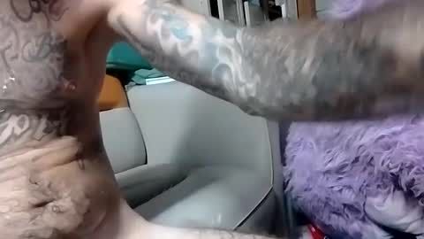 Snapshot of prettyboytatted69 chatting on 10-14-25, 12:22 Prettyslangin69 FYPM online show from 10-14-25, 12:22