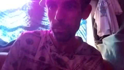 Snapshot of prettyboytatted69 chatting on 10-20-25, 01:11 Prettyslangin69 FYPM online show from 10-20-25, 01:11