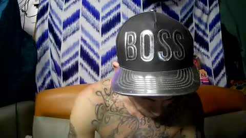 Snapshot of prettyboytatted69 chatting on 11-22-25, 05:06 Prettyslangin69 FYPM online show from 11-22-25, 05:06