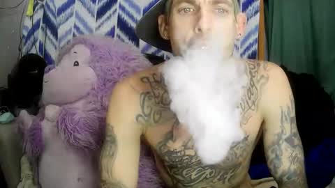 Snapshot of prettyboytatted69 chatting on 12-04-25, 12:09 Prettyslangin69 FYPM online show from 12-04-25, 12:09