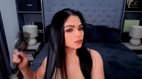 Snapshot of prettycummerjane chatting on 01-18-26, 04:00 JANE online show from 01-18-26, 04:00