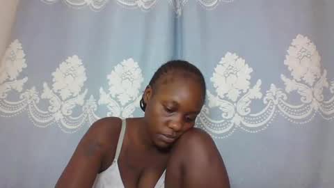 Snapshot of prettydarkskin002 chatting on 03-01-25, 03:05 SHANIA online show from 03-01-25, 03:05