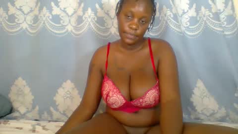 Snapshot of prettydarkskin002 chatting on 02-24-26, 08:01 SHANIA online show from 02-24-26, 08:01