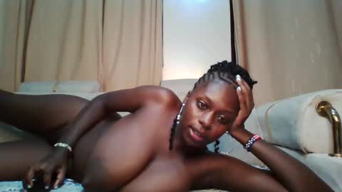 Snapshot of prettydulce chatting on 11-03-25, 03:46 prettydulce online show from 11-03-25, 03:46