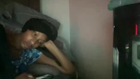Snapshot of prettyfacefemale chatting on 06-11-26, 08:45 prettyfacefemale online show from 06-11-26, 08:45