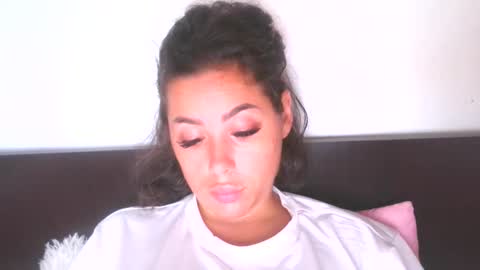 prettyjulliette online show from 09-19-25, 03:02