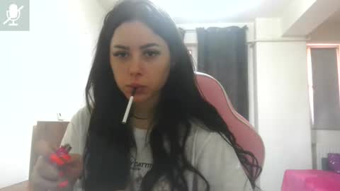 prettyjulliette online show from 06-15-26, 11:01