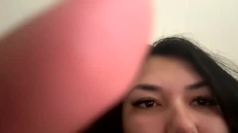 Snapshot of prettylatinamomma01 chatting on 03-01-26, 04:31 prettylatinamomma01 online show from 03-01-26, 04:31