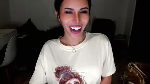 Snapshot of prettylittlesuckerr chatting on 09-22-25, 07:32 Jovill Mays online show from 09-22-25, 07:32