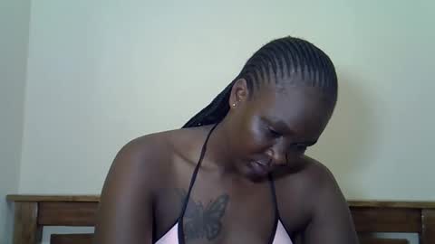 LILIAN online show from 05-11-26, 04:04