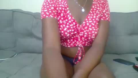 Snapshot of prettyqueen254 chatting on 01-08-25, 10:48 pretty queen online show from 01-08-25, 10:48