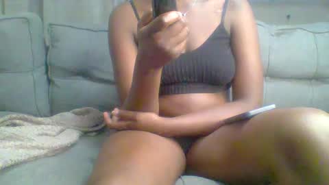 Snapshot of prettyqueen254 chatting on 02-20-25, 12:08 pretty queen online show from 02-20-25, 12:08