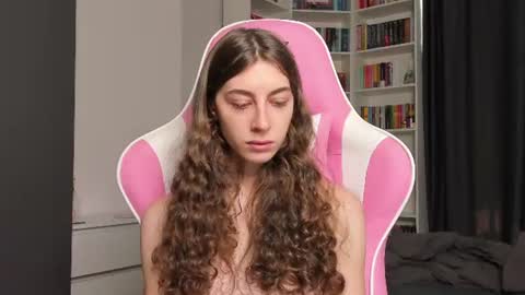 Sophie  next stream will be at Monday  i will wait you guys  online show from 06-19-26, 07:01