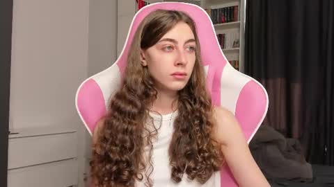 Sophie  next stream will be at Monday  i will wait you guys  online show from 06-22-26, 05:26