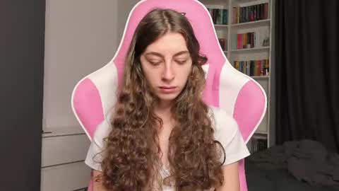 Sophie  next stream will be at Monday  i will wait you guys  online show from 06-26-26, 07:02