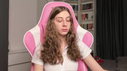 Sophie  next stream will be at Monday  i will wait you guys  online show from 07-25-26, 07:28