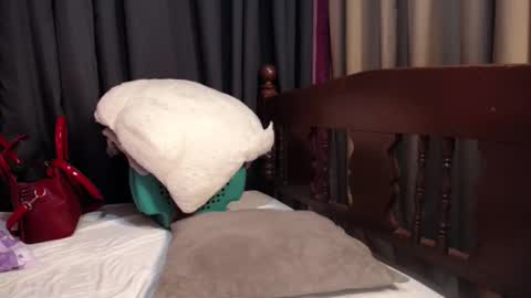 Snapshot of prettystella69 chatting on 01-15-26, 02:43 Stilla online show from 01-15-26, 02:43