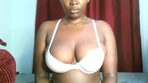 Snapshot of prettyvishy chatting on 12-20-24, 02:30 prettyvishy online show from 12-20-24, 02:30