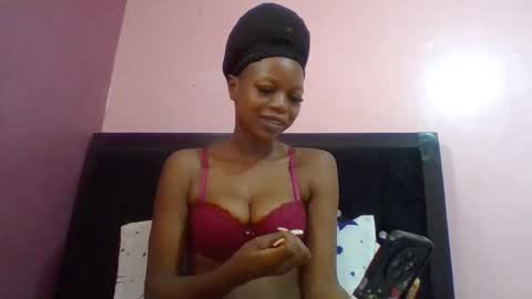 Snapshot of prettywendy21 chatting on 02-11-26, 07:02 prettywendy21 online show from 02-11-26, 07:02