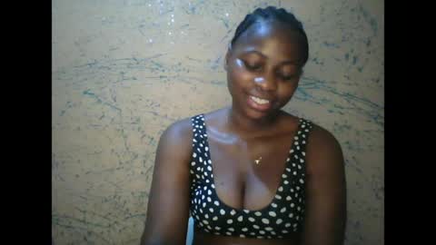 prettyxxpac online show from 04-17-26, 02:25