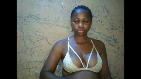 prettyxxpac online show from 04-18-26, 06:23