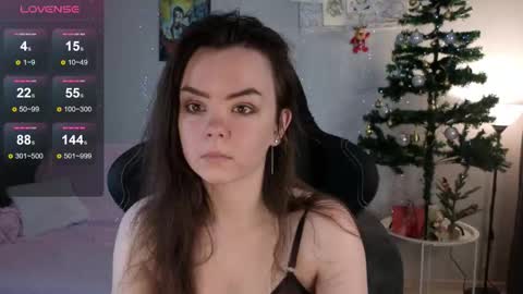 Snapshot of prettyyy_kitty chatting on 01-08-26, 02:14 Kitty online show from 01-08-26, 02:14