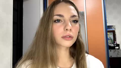 Amelia online show from 11-13-25, 07:35