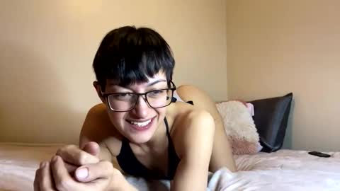 Snapshot of princ3ssarii chatting on 03-07-26, 01:57 Princess Arii online show from 03-07-26, 01:57