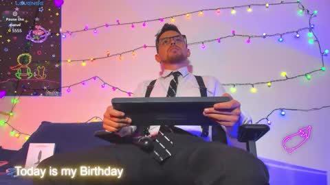 Snapshot of prince1_dark chatting on 12-18-25, 04:51 Deivid online show from 12-18-25, 04:51